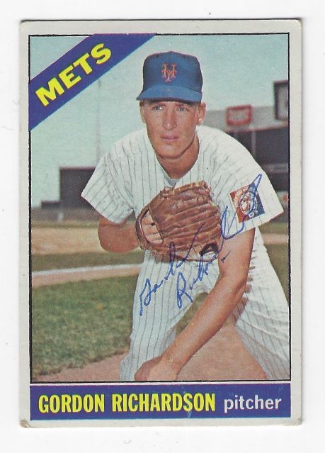 Autographed GORDON RICHARDSON New York Mets 1966 Topps Card