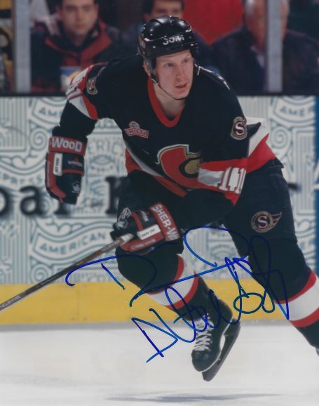 Autographed DANIEL ALFREDSSON 8X10 Ottawa Senators photo