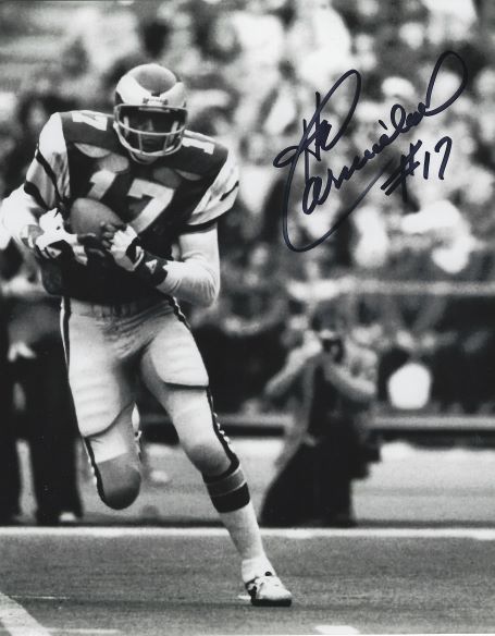 Autographed  HAROLD CARMICHAEL 8x10 Philadelphia Eagles Photo