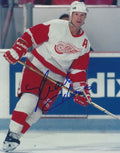 Autographed MARK HOWE Detroit Red Wings 8X10  Photo