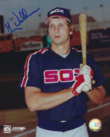 AUTOGRAPHED GREG WALKER  8X10 Chicago White Sox Photo