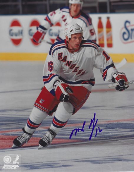 AUTOGRAPHED MICHAEL YORK 8x10 New York Rangers Photo