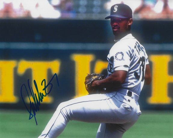 Autographed SALOMON TORRES 8X10 Seattle Mariners Photo