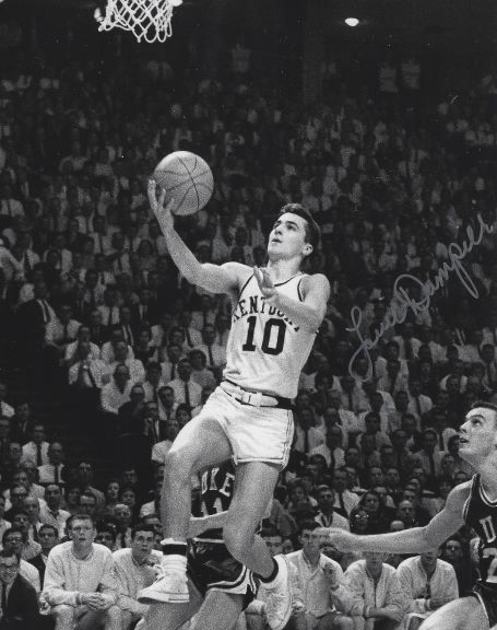 Autographed LOUIE DAMPIER 8X10 Kentucky Wildcats photo