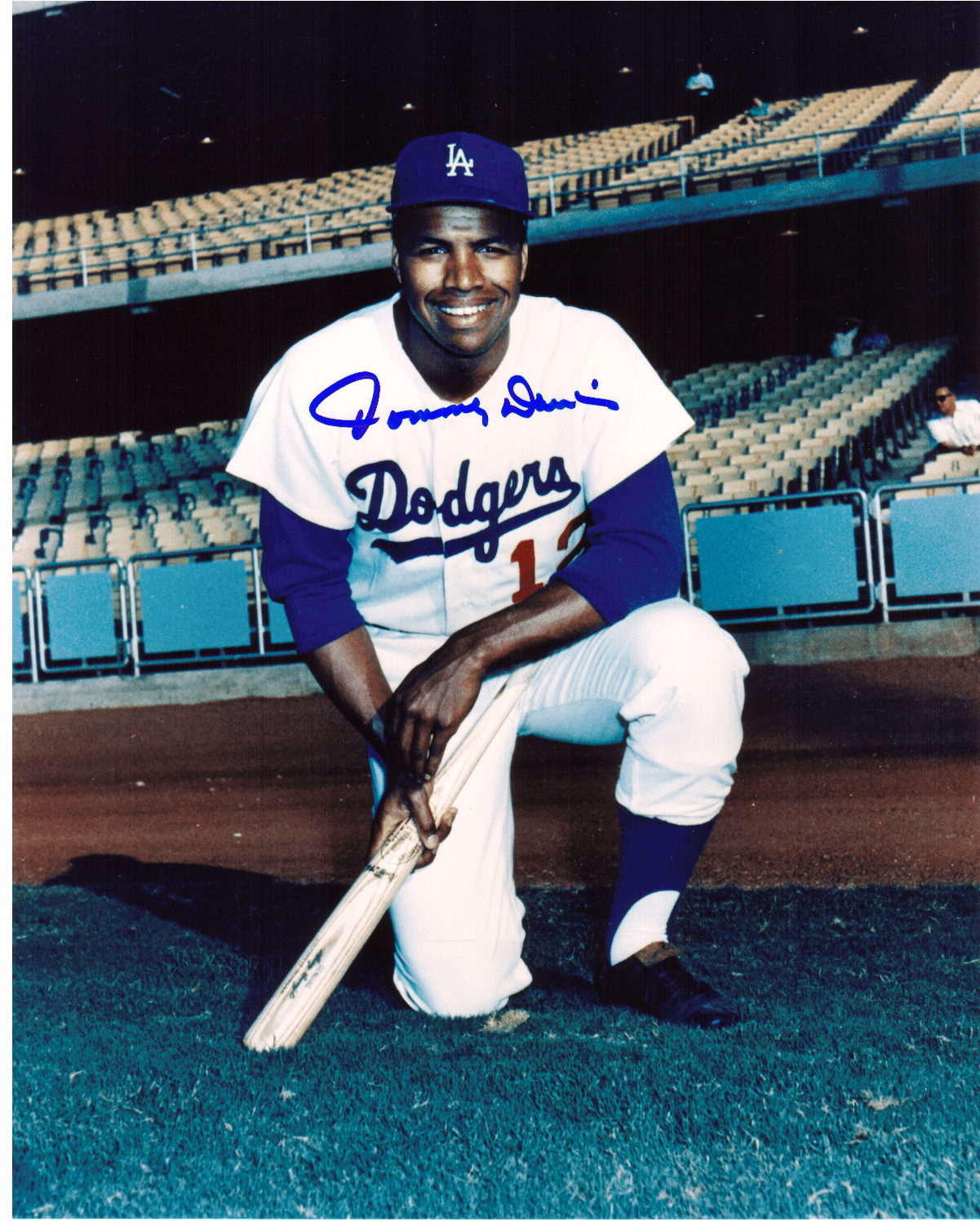 AUTOGRAPHED TOMMY DAVIS 8x10 Los Angeles Dodgers Photo