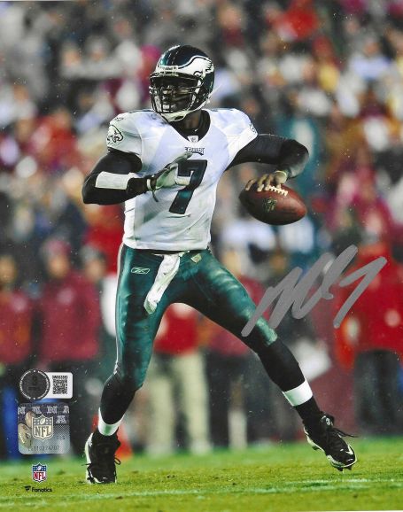 Autographed Michael Vick Philadelphia Eagles 8x10 Photo with Beckett Hologram