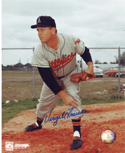 AUTOGRAPHED VIRGIL TRUCKS 8X10 Kansas City A's Photo
