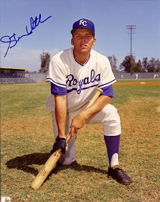AUTOGRAPHED STEVE WHITAKER 8x10 Kansas City  Royals Photo