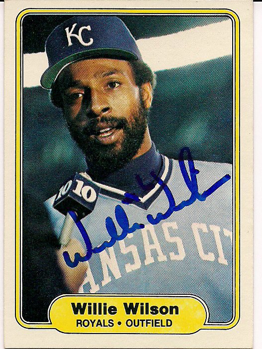 Autographed Willie Wilson Kansas City Royals 1982 Fleer Card