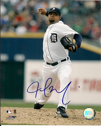 AUTOGRAPHED  photo JOEL ZUMAYA  Detroit Tigers