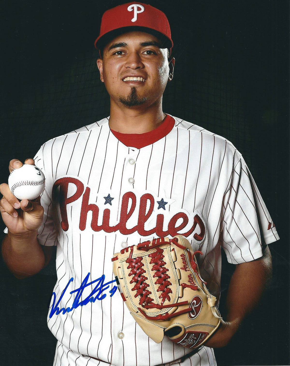 AUTOGRAPHED VICTOR ARANO 8X10 Philadelphia Phillies Photo