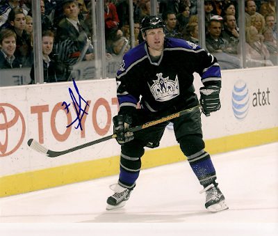 Autographed DEREK ARMSTRONG Los Angeles Kings Photo