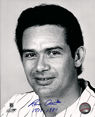 AUTOGRAPHED RAMON AVILES 8x10 Philadelphia Phillies Photo