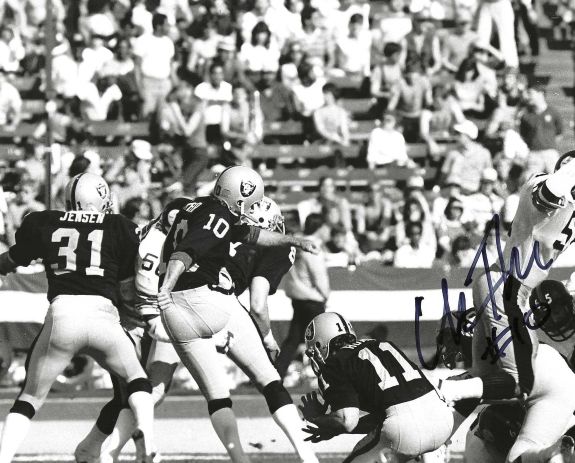 Autographed CHRIS BAHR 8X10 Oakland Raiders photo