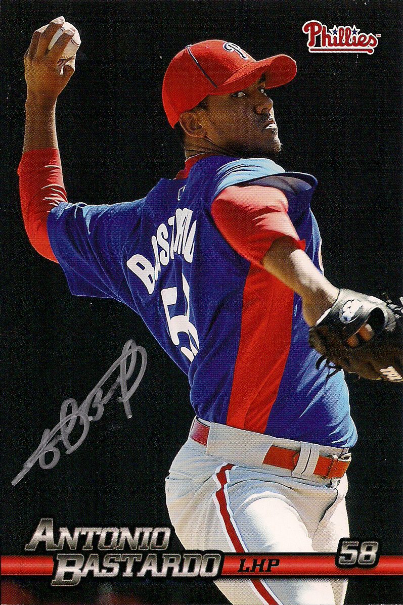 Autographed ANTONIO BASTARDO 2010  Phillies Post card