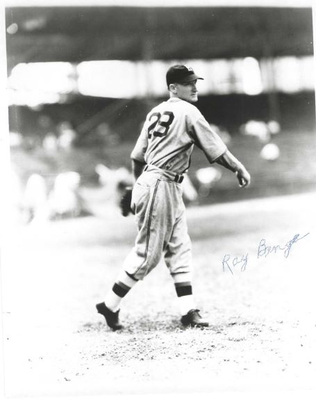 AUTOGRAPHED RAY BENGE 8x10 Brooklyn Dodgers photo