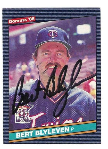 Autographed BERT BLYLEVEN Minnesota Twins 1986 Donruss Card