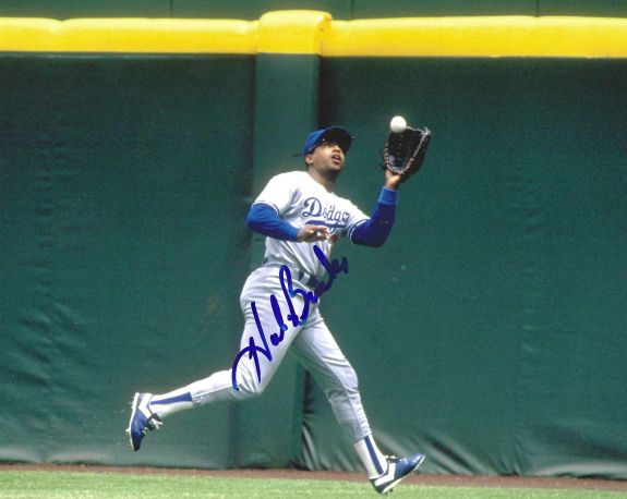 AUTOGRAPHED HUBIE BROOKS 8X10 Los Angeles Dodgers photo
