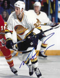 Autographed MURRAY CRAVEN Vancouver Canucks 8x10 Photo