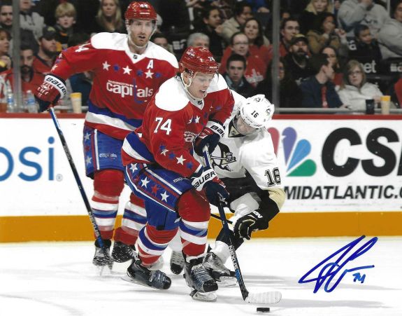 Autographed JOHN CARLSON 8x10 Washington Capitals photo