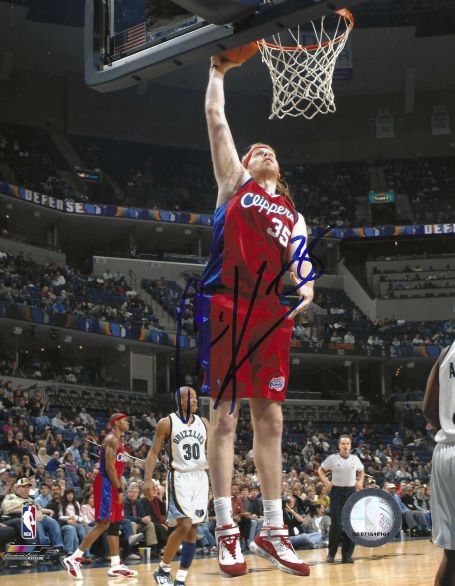 Autographed CHRIS KAMAN Los Angeles Clippers 8x10 Photo