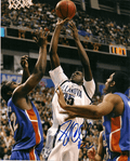 Autographed SHANE CLARK 8x10 Villanova Wildcats Photo