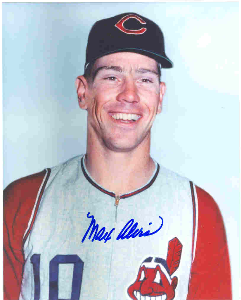 AUTOGRAPHED MAX ALVIS 8x10 Cleveland Indians Photo