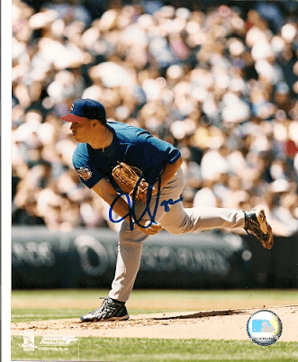 AUTOGRAPHED  JON LIEBER 8x10 Chicago Cubs photo