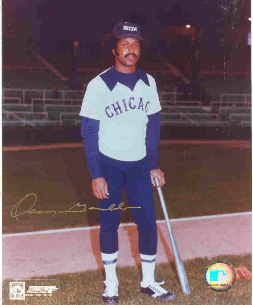 AUTOGRAPHED OSCAR GAMBLE 8x10 Chicago White Sox Photo