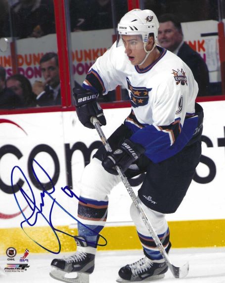 Autographed DAINIUS ZUBRUS 8X10 Washington Capitals photo