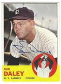 Autographed BUD DALEY New York Yankees 1963 Topps Card