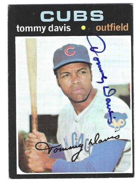 Autographed TOMMY DAVIS Chicago Cubs 1971 Topps Card