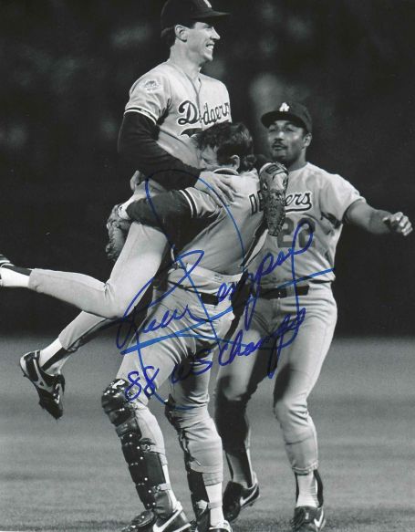 AUTOGRAPHED RICK DEMPSEY "88 WS Champs" 8x10 Los Angeles Dodgers Photo