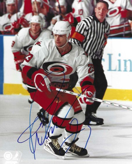 Autographed MARTIN GELINAS 8X10 Carolina Hurricanes photo