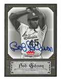 Autographed BOB GIBSON St. Louis Cardinals 2006 Fleer Greats of the Game Card