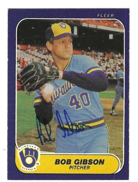Autographed BOB GIBSON Milwaukee Brewers 1986 Fleer Card