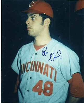 AUTOGRAPHED ROSS GRIMSLEY 8x10 Cincinnati Reds Photo