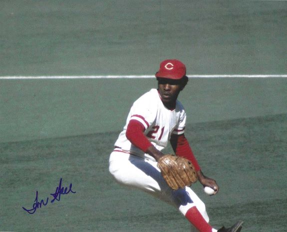 AUTOGRAPHED TOM HALL 8x10 Cincinnati Reds Photo