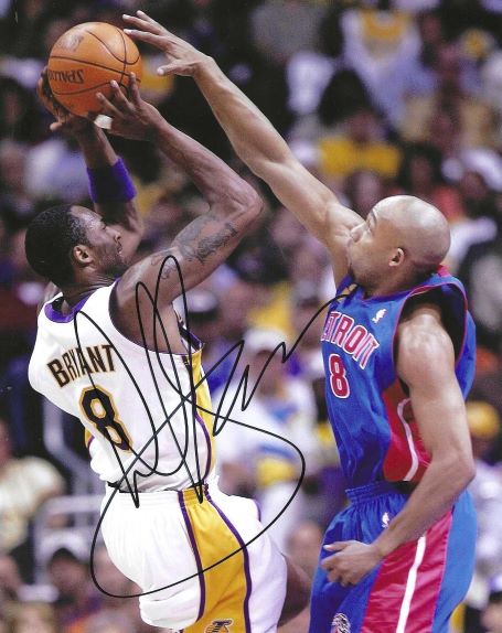 Autographed DARVIN HAM  8X10 Detroit Pistons Photo