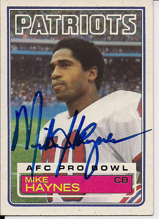 MIKE HAYNES  Autographed 1983 Topps Card -New England Patriots