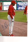 AUTOGRAPHED STEVE HENDERSON 8x10 Philadelphia Phillies Photo