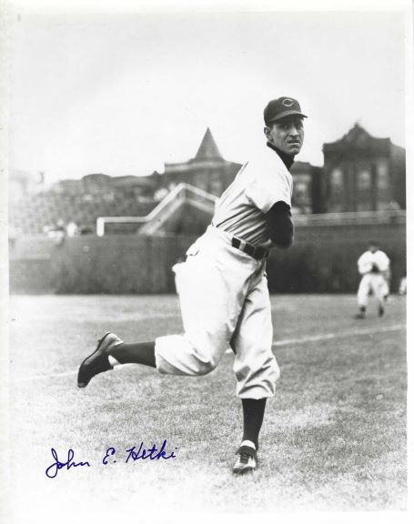 AUTOGRAPHED JOHN HETKI 8X10 Cincinnati Reds Photo