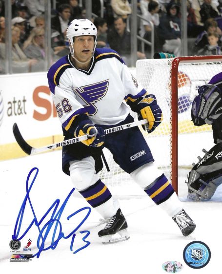 Autographed DAN HINOTE 8X10 St. Louis Blues Photo