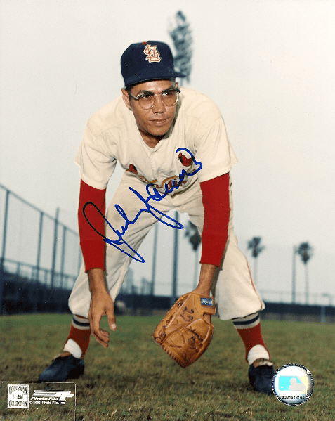 AUTOGRAPHED JULIAN JAVIER 8x10 St. Louis Cardinals Photo