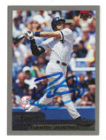 Autographed DAVID JUSTICE New York Yankees 2000 Topps Card