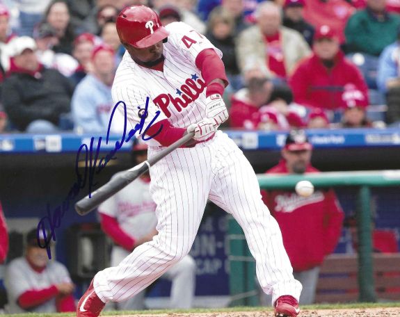 AUTOGRAPHED HOWIE KENDRICK 8X10 Philadelphia Phillies Photo