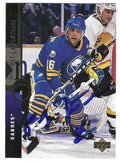 Autographed PAT LAFONTAINE Buffalo Sabres 1994-95 Upper Deck card #17