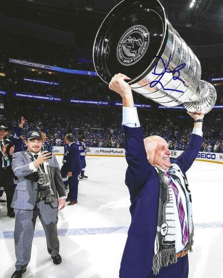 Autographed DEREK LALONDE 8x10 Tampa Bay Lightning photo