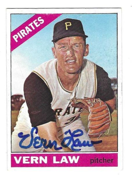 Autographed VERN LAW Pittsburgh Pirates 1966 Topps Card