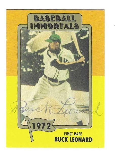 Autographed BUCK LEONARD Homestead Grays 1980 Baseball Immortals Card